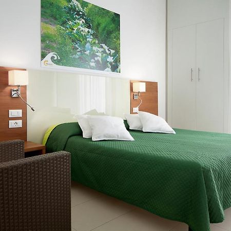 Hotel President Bibione Bagian luar foto