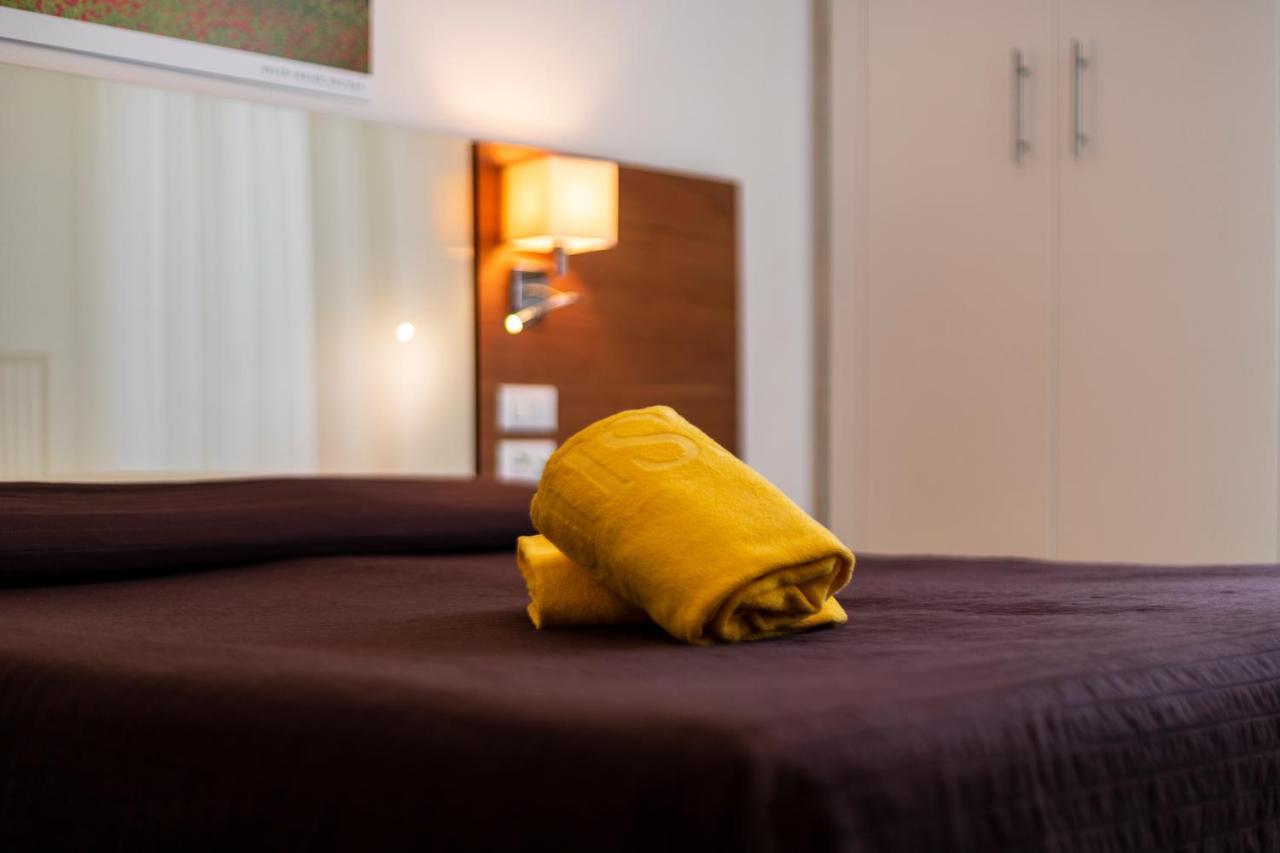 Hotel President Bibione Bagian luar foto
