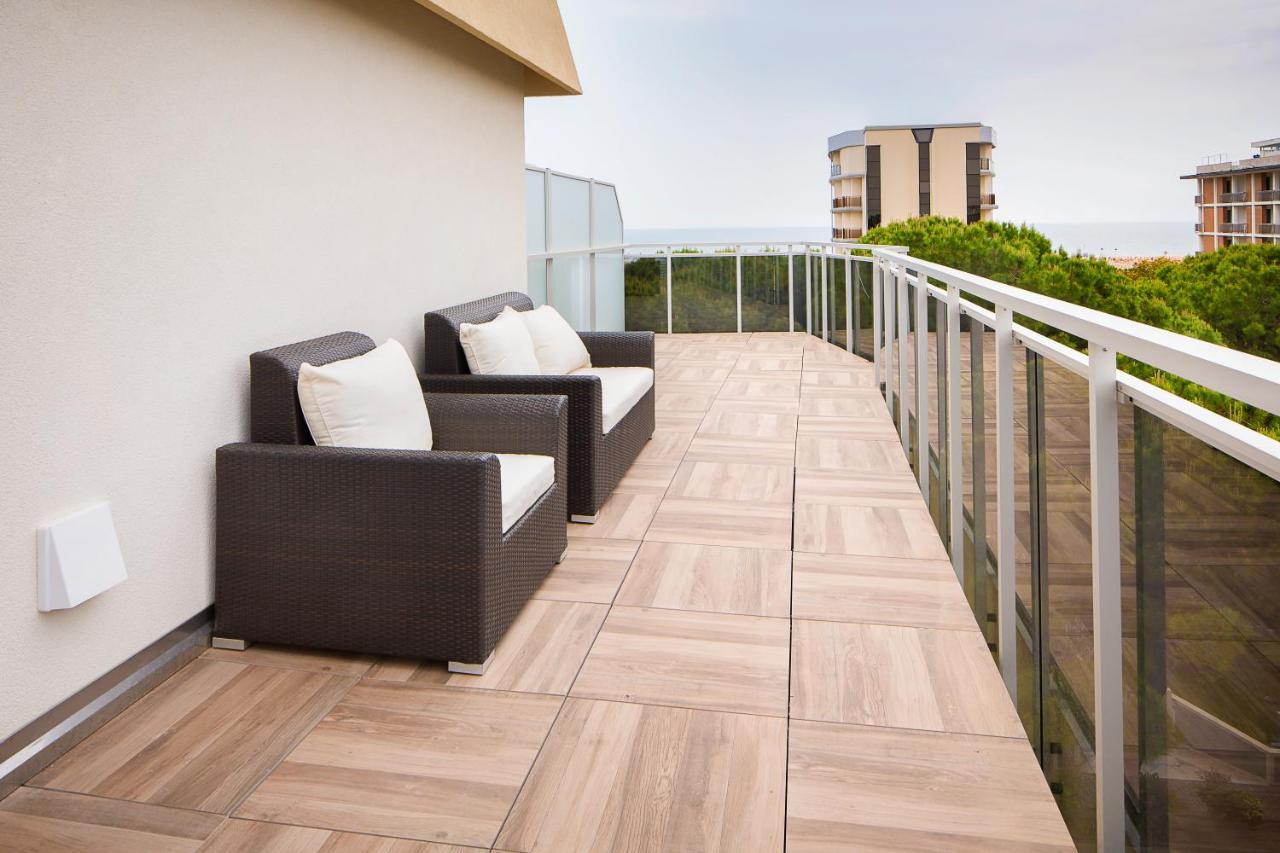 Hotel President Bibione Bagian luar foto