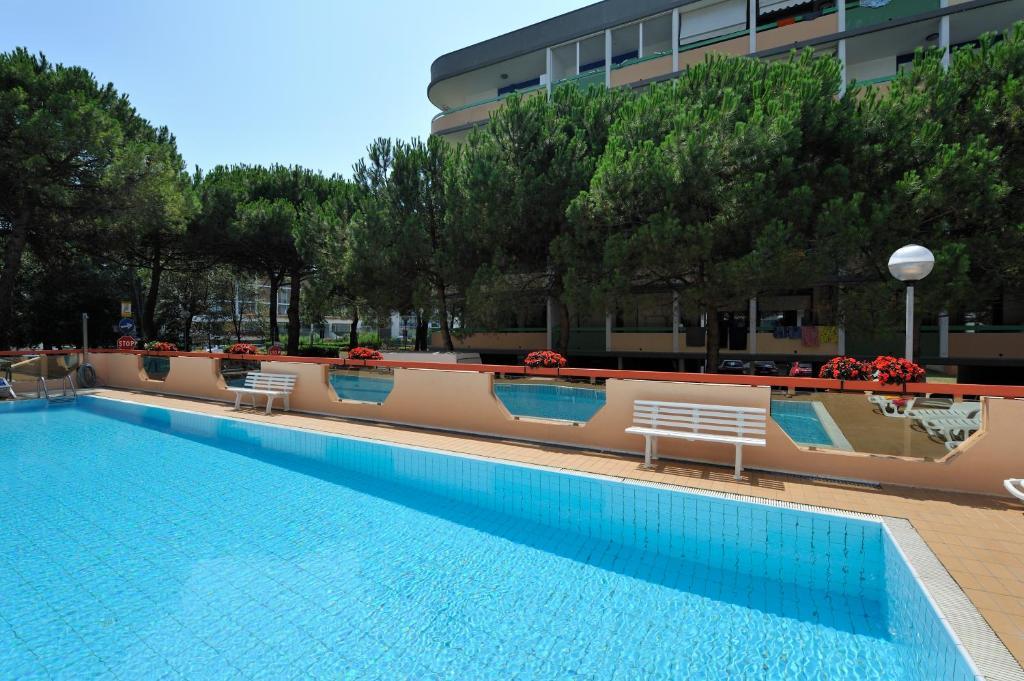 Hotel President Bibione Bagian luar foto